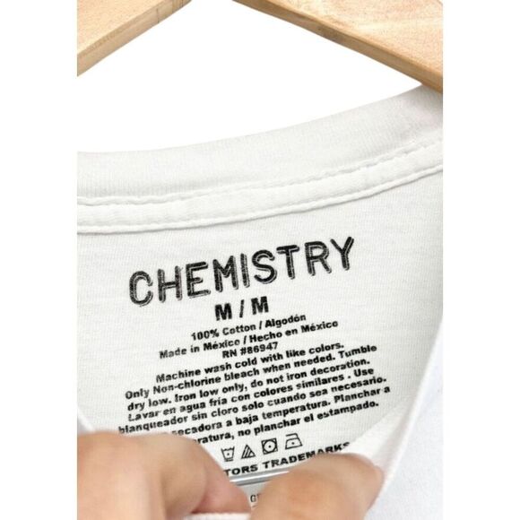 Chemistry Short Sleeve Size Medium Graphic T-Shirt Tee Classic Chevy Corvette - Picture 7 of 7